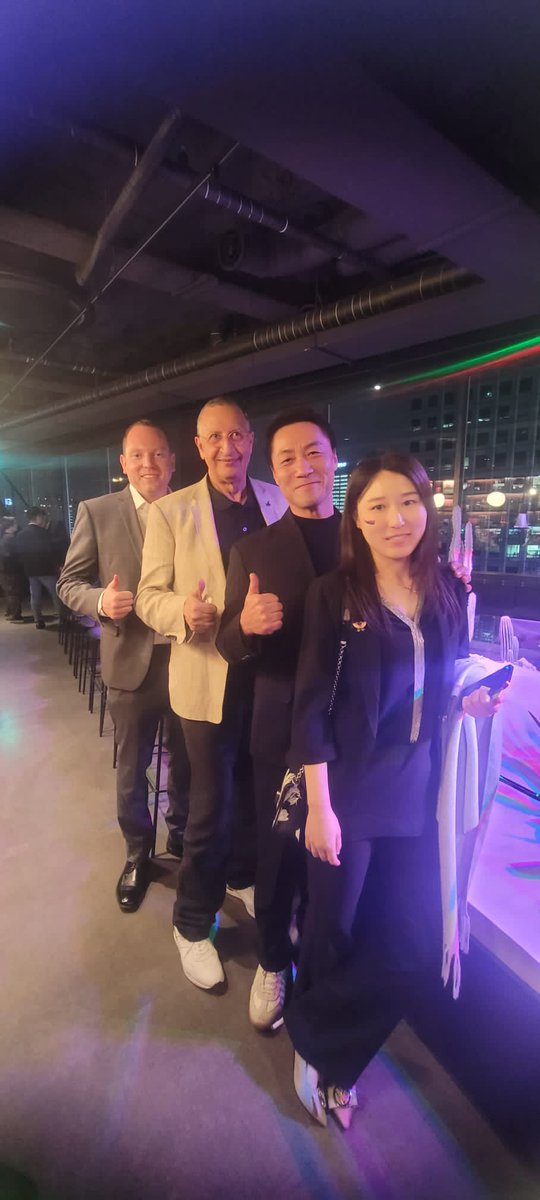 Attending K-Diaspora event in Seoul last night with Latif, James and Arron. The organization was initiated by 14 companies that will build a global platform for all Korean-rooted 🇰🇷 people across the world. Thanks Arron for having us so that we could introduce #BSV to them.