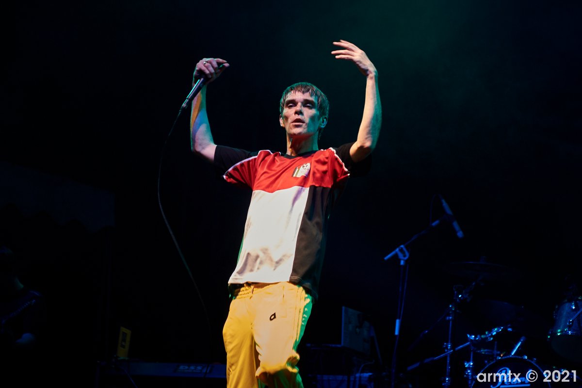 Ian Brown wearing Palestine jersey at Jakarta, August 6th 2010 🇵🇸

📷<a href="/Aromatica/">Kamarana Ateuh</a>