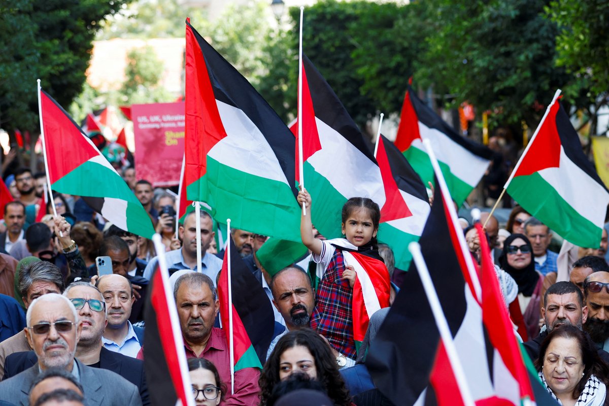 3CatInfo's tweet photo. Com pot ser que no estigueu al nostre costat? A Israel i a Palestina fan la mateixa pregunta. Anàlisi de @xescoreverter 
https://t.co/4z7ulbcNpD https://t.co/HdT9V1Zkp6
