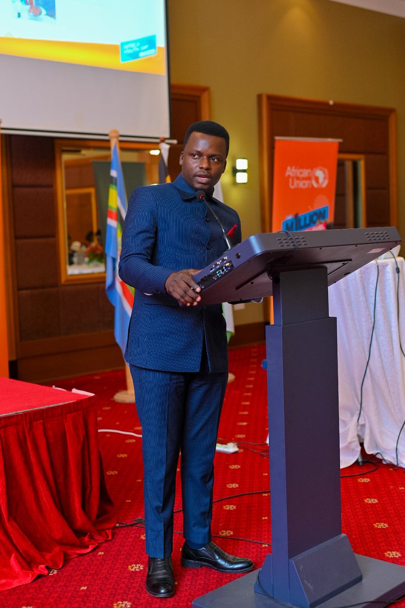 'Our pride is seeing young people succeed. That's why @NYCofUganda is ready to support any youth persuing the development for us to achieve Agenda 2063' Hon.Ogwal Sam- Finance secretary @NYCofUganda 

#AYD2023| #1mNextLevel 
@obaldanzy @StateHouseUg @KennethOmona @KagutaMuseveni