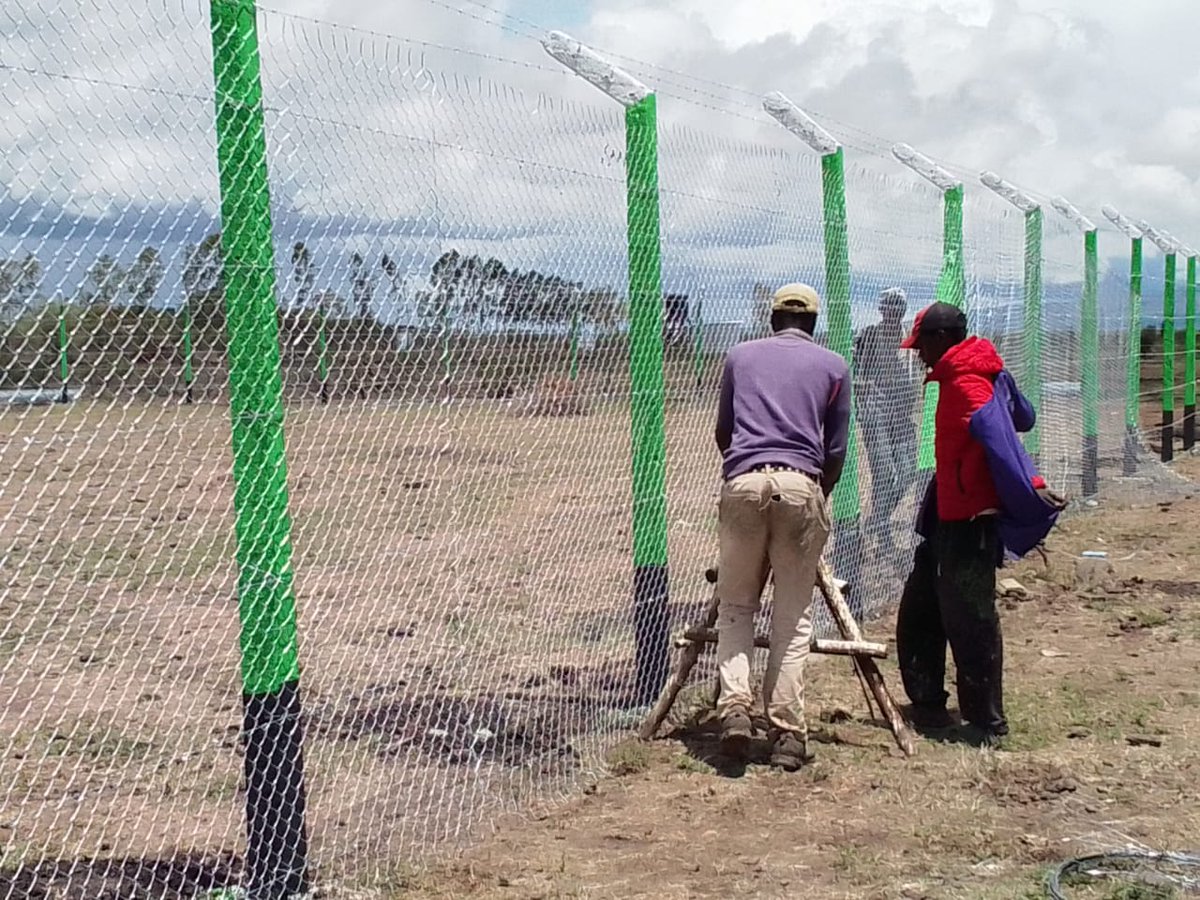 DevelopersBest's tweet photo. WHY WE COMMIT TO THIS ADDITIONAL EFFORT:
- Ensuring Property Security against Encroachment and Trespassers
- Safeguarding Building Materials for our Clients Future Construction Projects
- Facilitating Tree Planting and Property Protection from Grazing
#PropertySecurity https://t.co/hbxD0ZowyI
