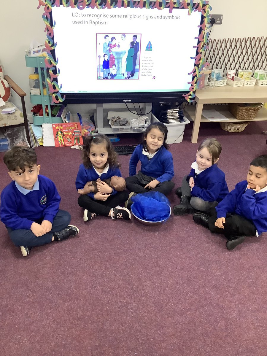 StJohnsRCRochEY's tweet photo. In RE this week, the Nursery children have been learning about Baptism. We talked about the words and actions of the Priest and the role of the parents and Godparents. #onefamilyinChrist #comeandseere #welcome #baptism #curriculumRE https://t.co/N0xlh2GUSM