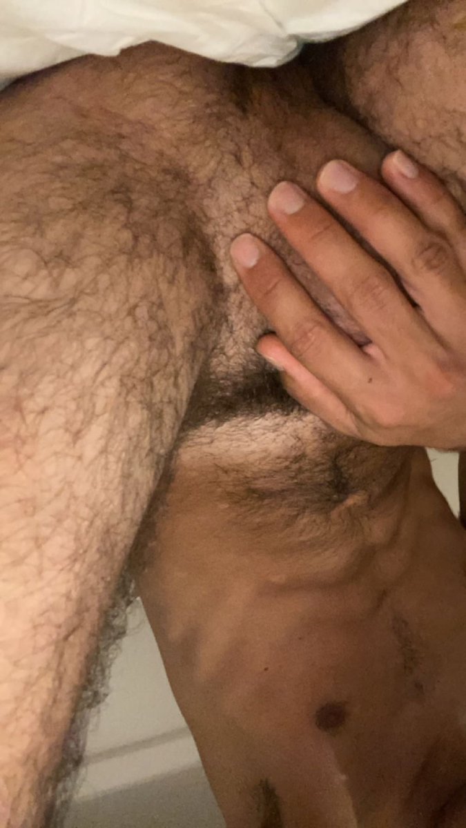 nick_dutch1's tweet photo. Who likes hairy ass? https://t.co/UuNr35I8R0
