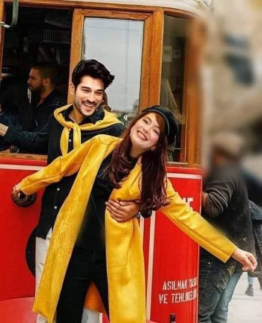 إن أجمل حُب قد يمر على إنسانيتك
هو أن يحبك الشخص مرتين
مرة كما تصوّرك
ومرة كما أنت.؟
على حقيقتك.!!♥️