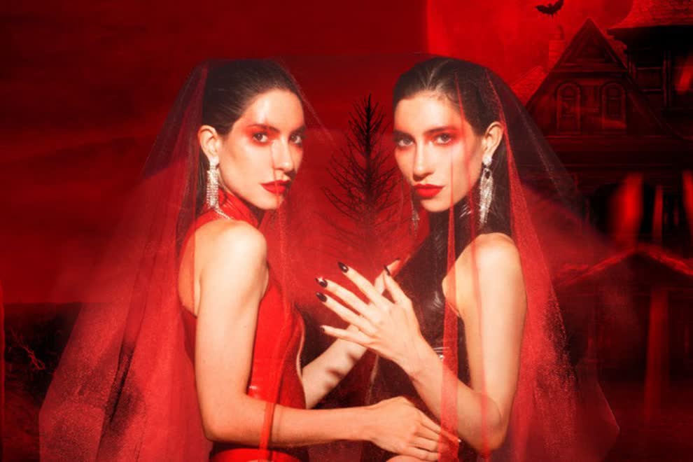 #ReachForTheDead 🎃