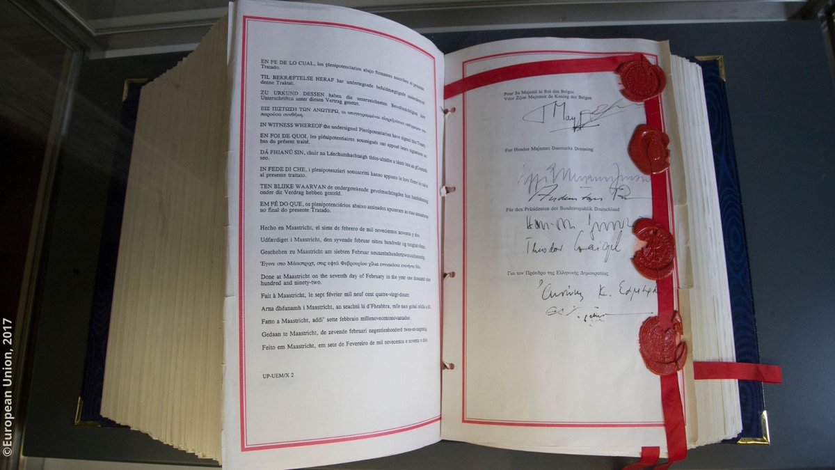 #OnThisDay in 1993 the Maastricht Treaty entered into force. It was a milestone in many ways, including the concept of European citizenship and closer international cooperation. Another important treaty on the path to the EU we know today! More on <a href="/EURLex/">EUR-Lex</a>: europa.eu/!hw4B9C