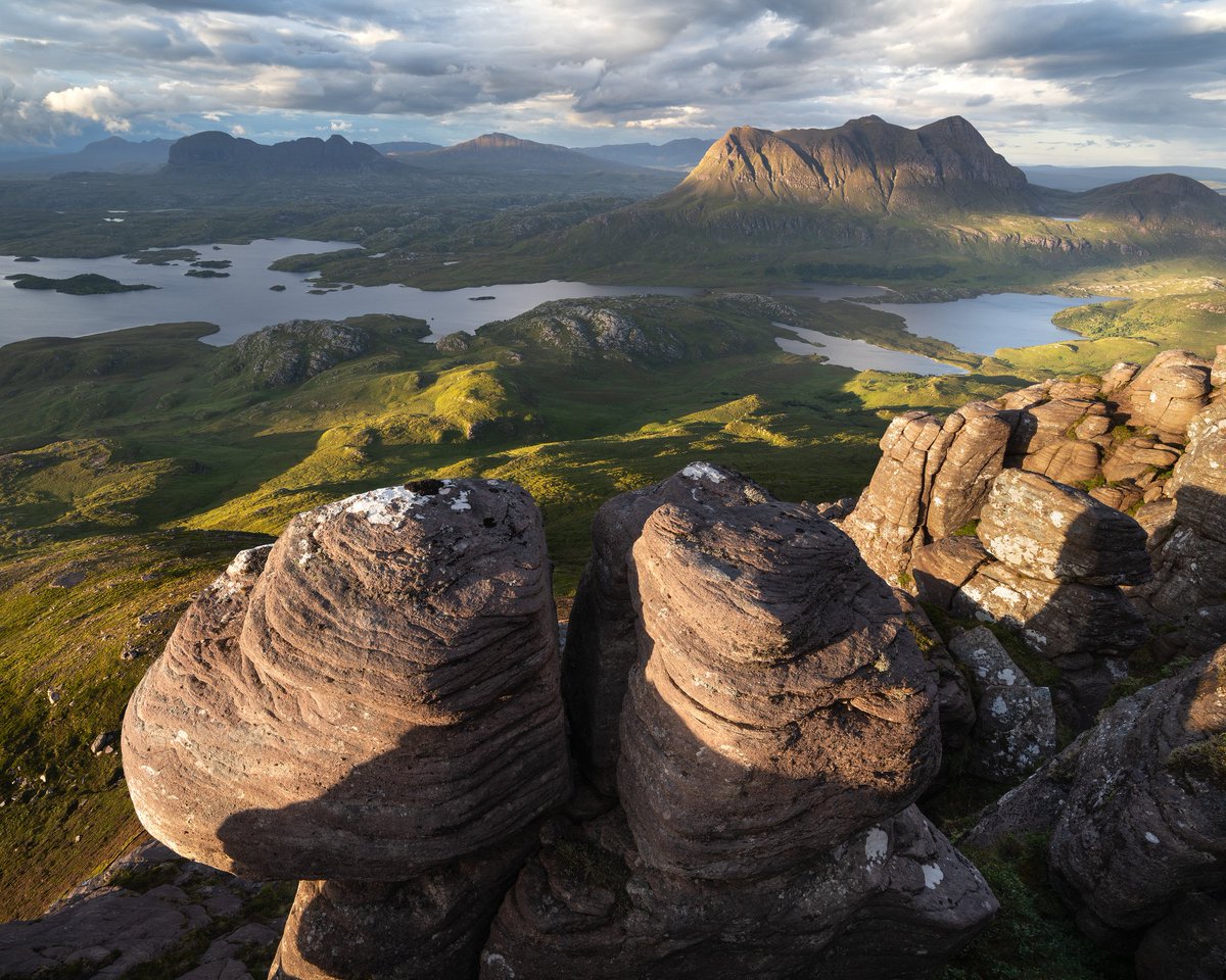 One summer evening in Assynt. I bet the colours here are incredible right now.

#scotland #landscapephotography