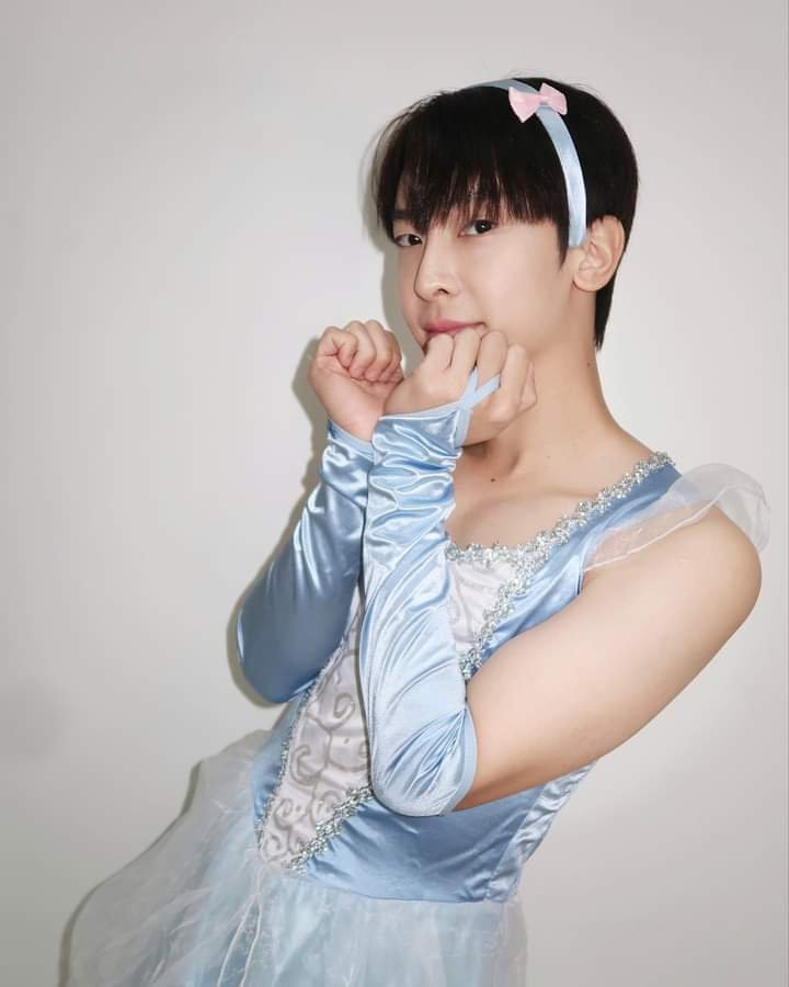 Supawan2B's tweet photo. ยินดีด้วยค่ะคุณใด้ลูกสาว🤣🤣บอสเอ้ยยยยทำอะไรของเธอเนี้ยยยย🤣🤣
 #บอสยิ้มทำลายล้าง
#tpanat https://t.co/yL3fyKxPTO