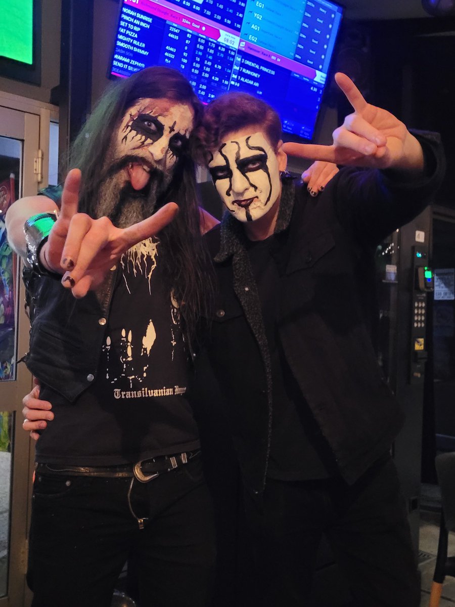 Elnelso's tweet photo. @POOHEAD189 @ToastyTheGoblin We'll take any excuse to dress up and drink and we're already going at it while y'all are enjoying a regular ol Oct 30th. Plus I went as Sting this year and it was a major success 😇 https://t.co/Cq0Kc50shA