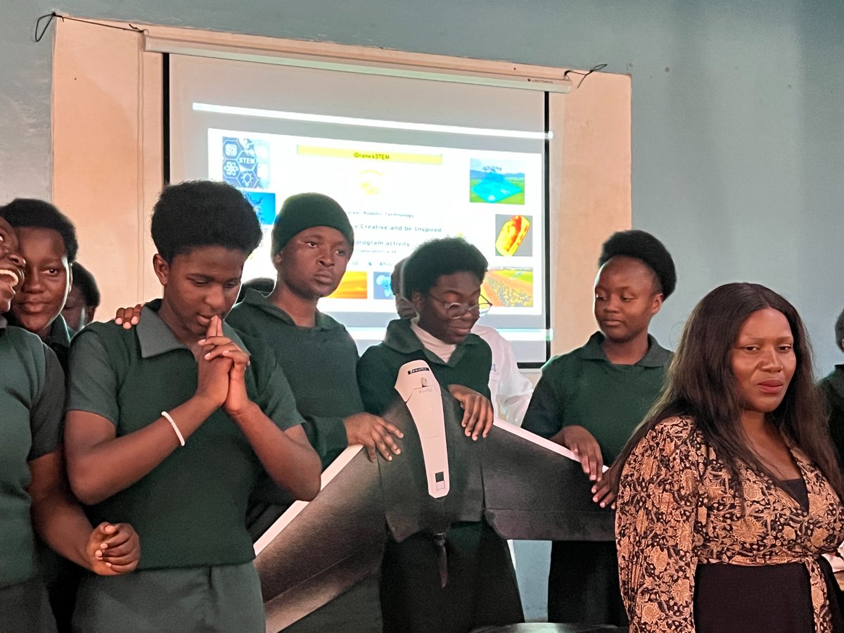 #STEMeducation is currently ongoing at Njase Girls Secondary school in #Zambia using 🚁 multi-spectral drones to explore precision agriculture. Africa Goes Digital Inc. <a href="/AfGoesDigital/">Africa Goes Digital Inc.</a> and iDrone Services empowering students in the world of robotics and agriculture technology 🌾