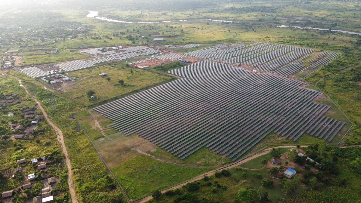 We're pleased to say that we've reached the start of commercial operations at Globeleq's first ever combined solar & storage plant located at Cuamba in Mozambique. Read more here: globeleq.com/blog/globeleqs… @BritishIntInv @norfund @UKinMozambique @NorwayAmbMZB