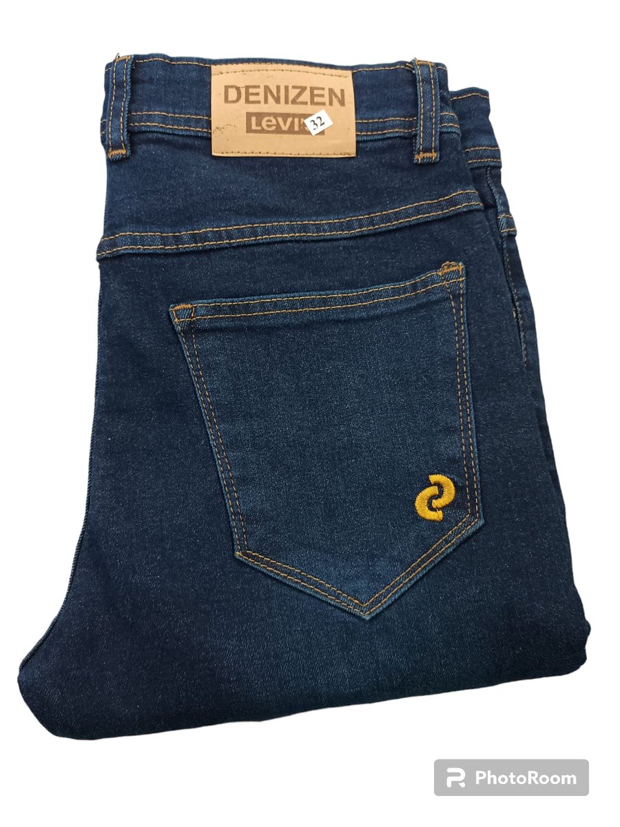 Mrsfaryal1's tweet photo. Fitting : slim fit 
Size : 30-38
Strechable
Fabric: denim
Lenght : 40
Price : 1800
Brand : fresh making Levi's 
For order and detail what's app 03332426872

#gents #gent #gentsfashion #men #menfashion #menstyle #menwear #denim #denimjeans #denimfashion #pents #pentshirt #pent https://t.co/9cbZZHX3vz