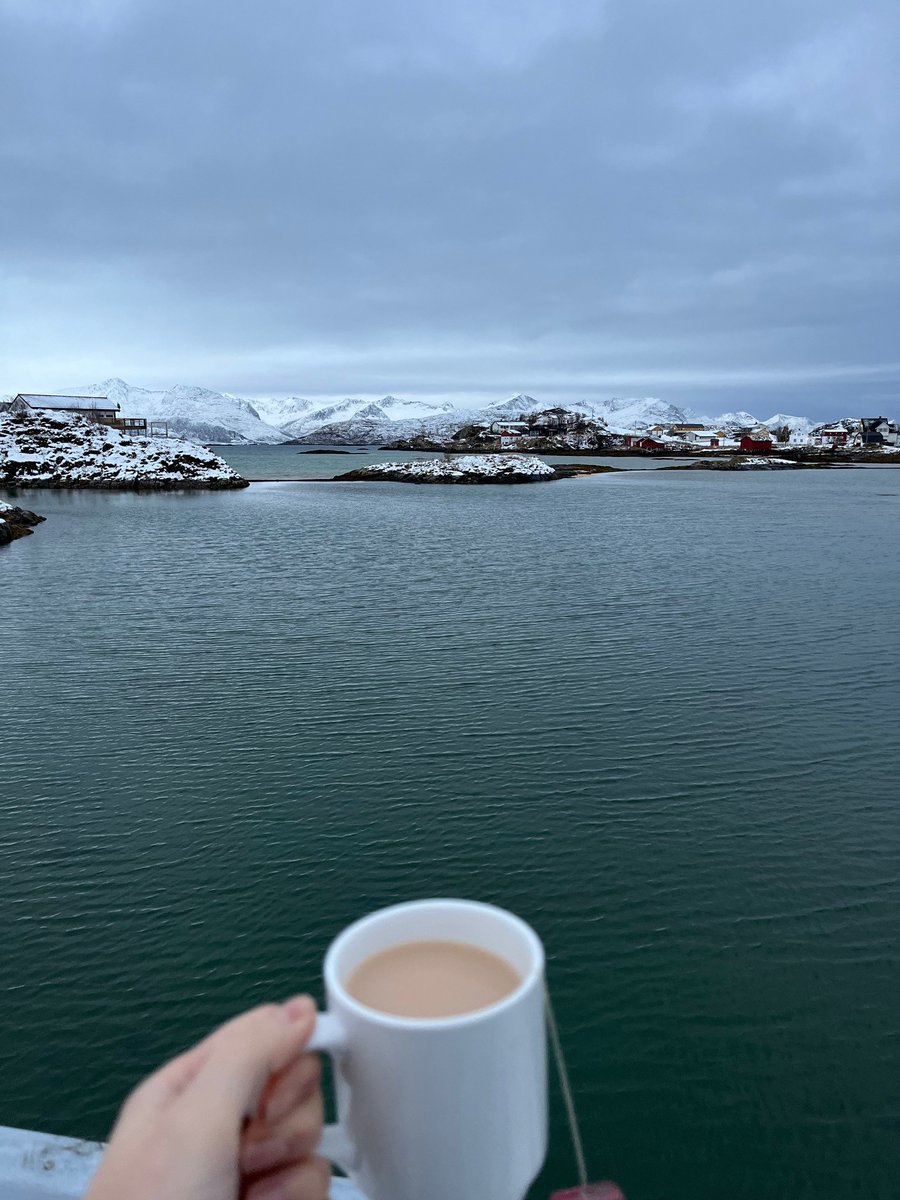 UrsaMajorSusta1's tweet photo. The Ursa Major Young Scientist School kicked off yesterday evening with welcome lectures and introductions. This morning we continue, with this view... https://t.co/2Im2Jbugwd