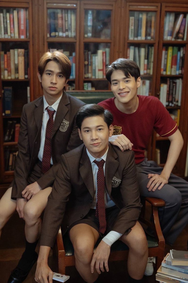 ANiceEnt's tweet photo. ส่องปรากฏการณ์ #Shadowเงาล่าตายPart1 ขึ้นเทรนด์ทวิตเตอร์อันดับ 3 “สิงโต ปราชญา” นำทีมสุดผวาเผชิญหน้า “เงาหลอน”

🔗https://t.co/pfULf2A83c

#SingtoPrachaya​ 
#สิงโตปราชญา
#Fluke_Natouch 
#เจ้าแก้มก้อน 
#เงาล่าตาย 
#Shadowเงา
#ViuShadow https://t.co/l5tcQzylkP