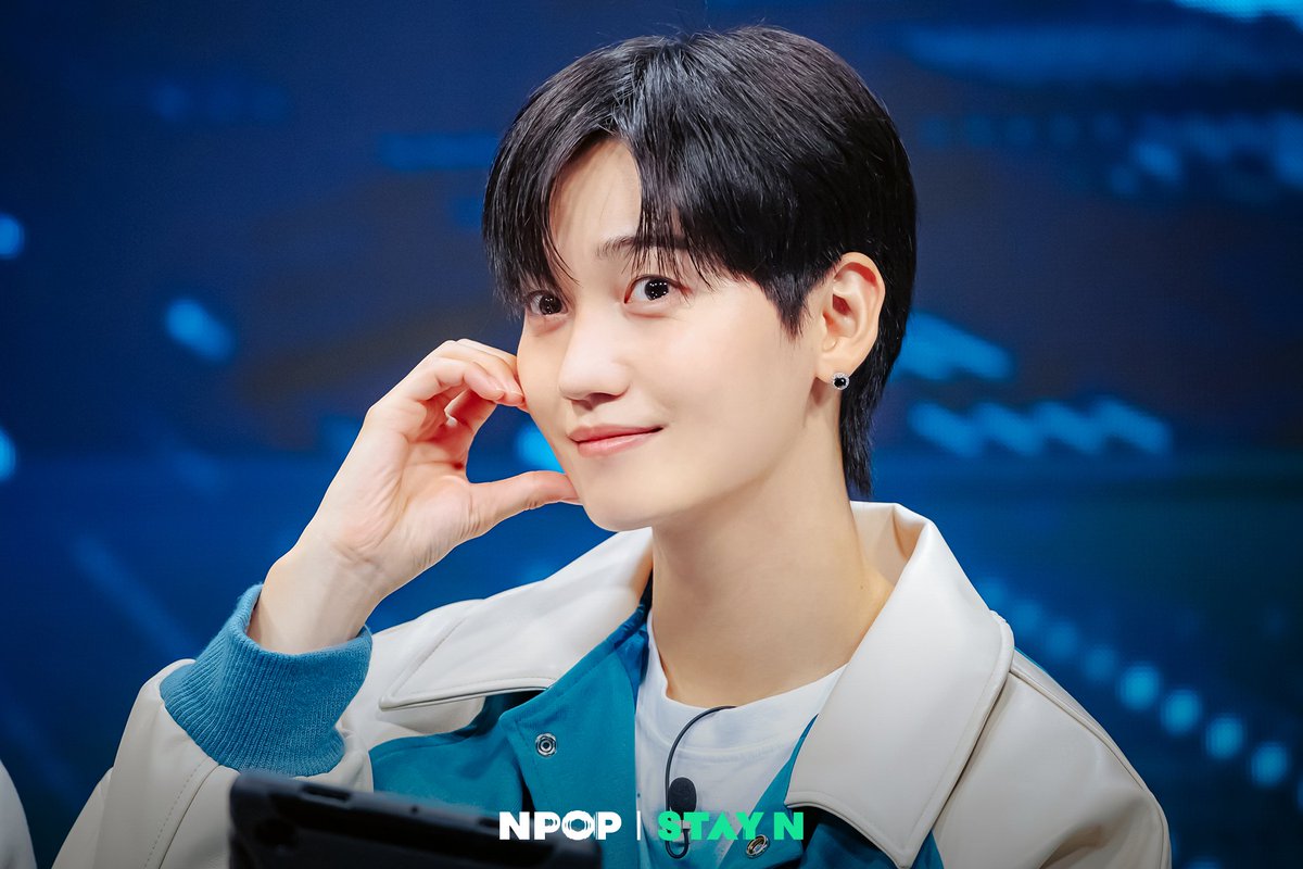 [𝙎𝙏𝘼𝙔 𝙉📍]

온앤오프, 하고 불렀다📢

효진 ver.
now.naver.com/watch/ULoG5_O8…
이션 ver.
now.naver.com/watch/YLjtG4iq…
제이어스 ver.
now.naver.com/watch/YLjtG4iq…

예능과 무대 둘 다 잡은
온앤오프의 활약은
NAVER NPOP에서 확인할 수 있어요❤️
#NPOP #엔팝 #ONF #온앤오프 <a href="/wm_on7off/">nine</a>