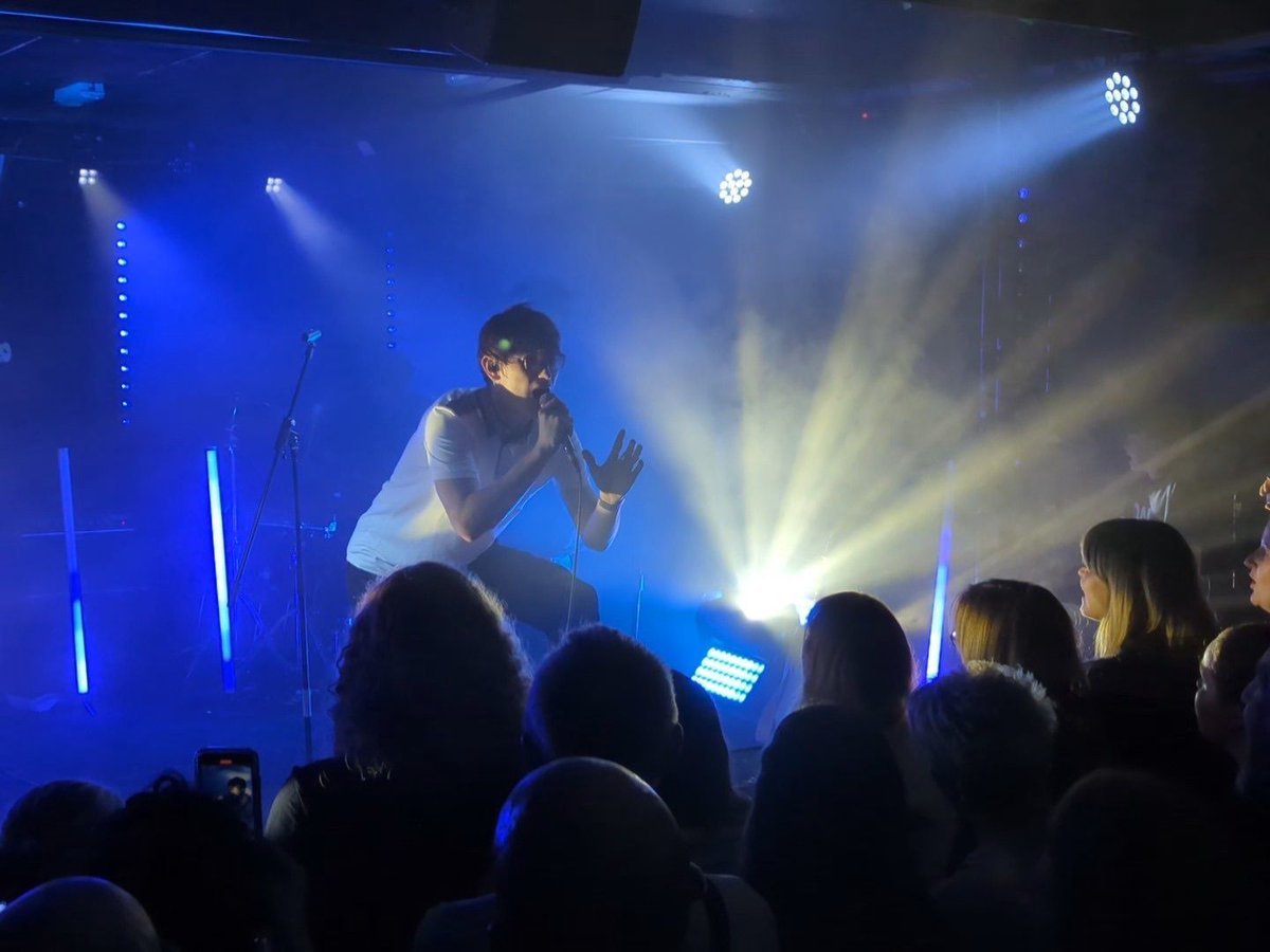 ⚡️LIVE REVIEW⚡️

<a href="/AndrewCushin/">Andrew Cushin</a>  LIVE IN LEEDS – WHAT HAPPENED?

Support from <a href="/TheLilacsuk/">The Lilacs</a>  // @K3iranB0we  

rgm.press/andrew-cushin-… 

#RGM #Leeds