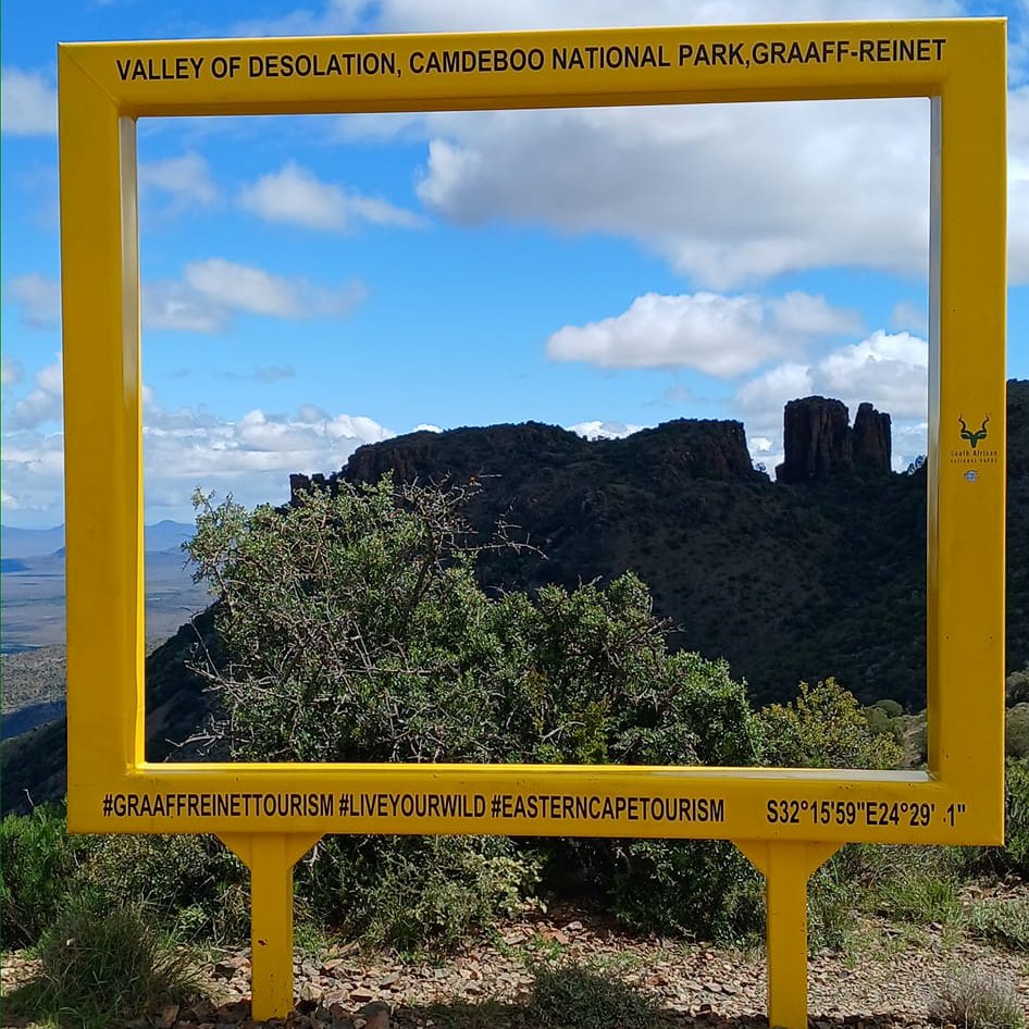 You should be here! 📍#ValleyOfDesolation in #CamdebooNationalPark 📸Afrika Reizen #GraaffReinet #LiveYourWild <a href="/SANParks/">SANParks</a>