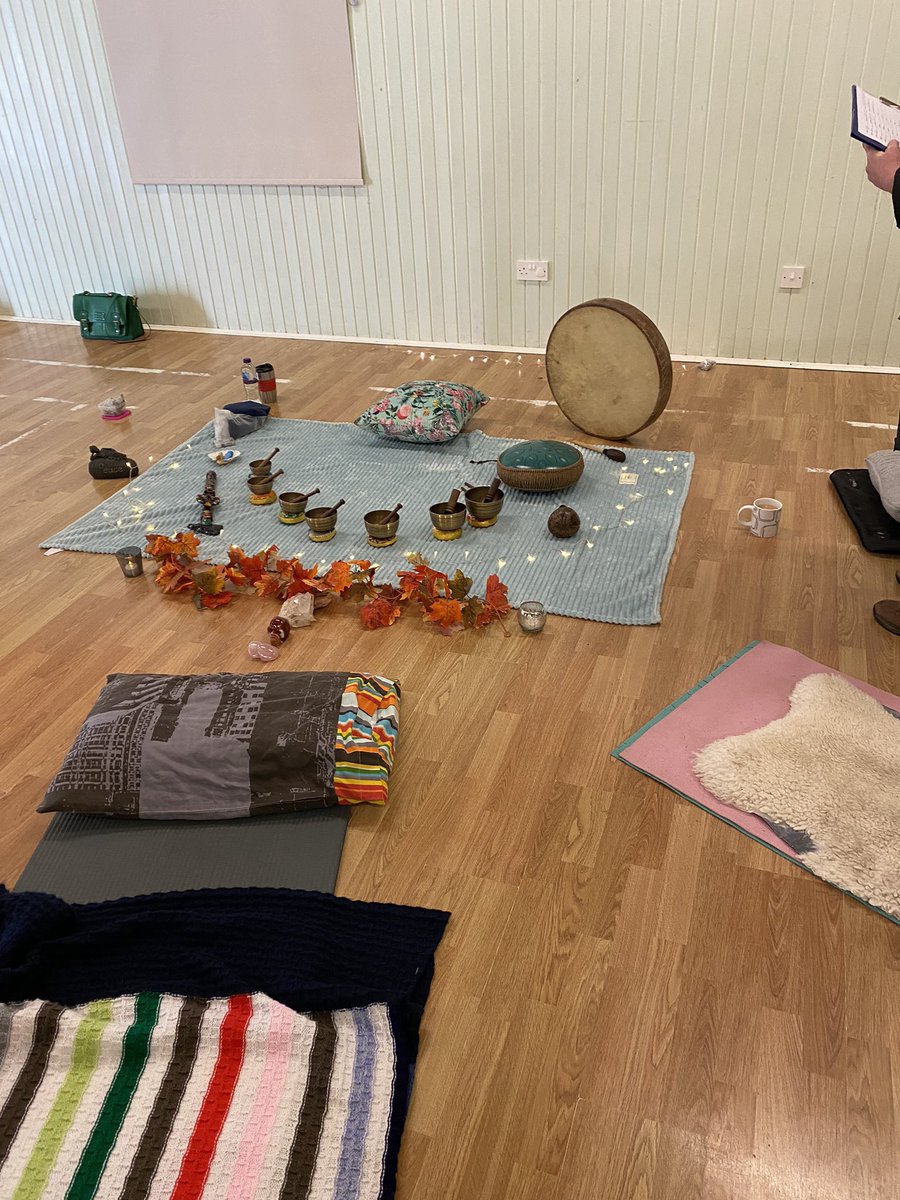 Libra_Holistics's tweet photo. Thank you to everyone that came to my Sound Bath yesterday where we focused on connecting to our ancestors. It was truly beautiful 💖🙏 #soundbath #Samhain2023 #highvibes https://t.co/0eGFFcl6eA