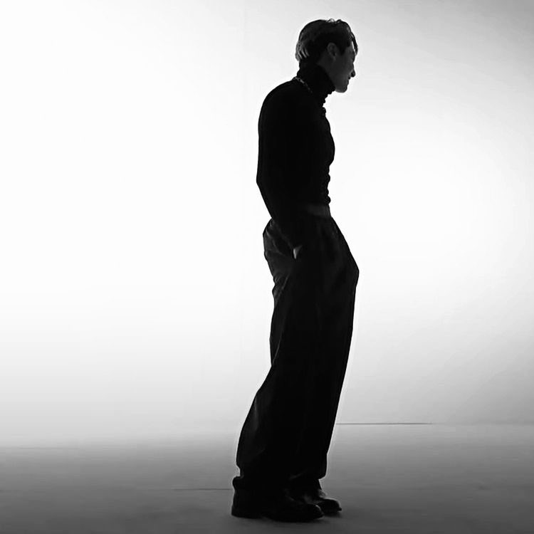 lisggukarchive's tweet photo. figures of kpop https://t.co/p4fAqMi8xD