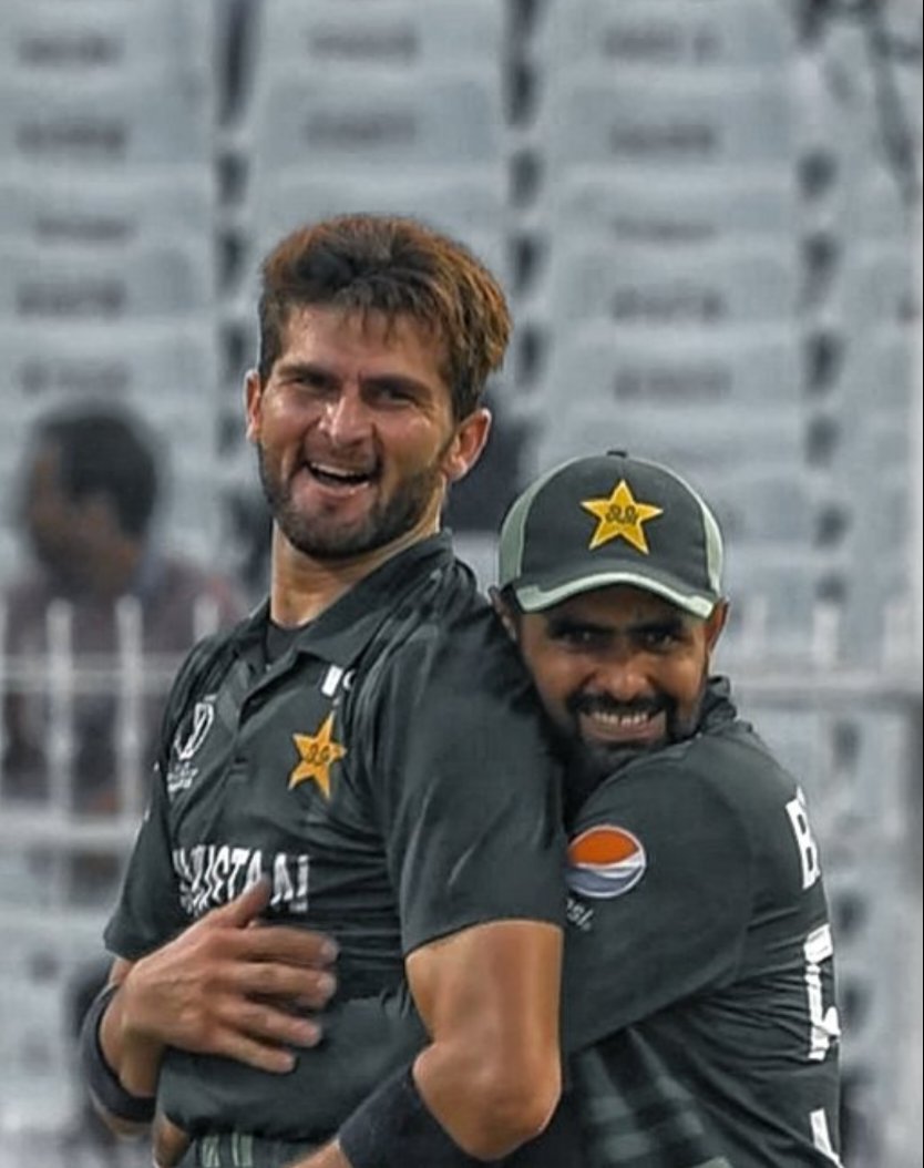 sugarwithspice1's tweet photo. The No.1 ranked batsman and bowler in ODI rankings. #Cricket
Batsman - Babar🇵🇰
Bowler - Shaheen🇵🇰
#shaher https://t.co/kcQDeprZ22