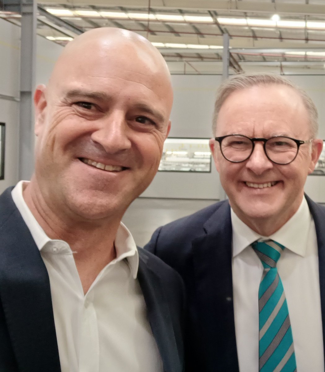 SimonEarleLabor's tweet image. We had a good Prime Minister in Cook today.