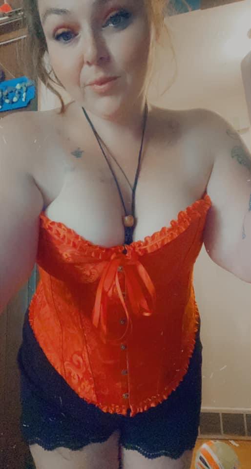 goddess1370's tweet photo. $chloe1370 fill my wallet piggies this goddess has needs and I spent too much on Halloween dinner n more don't waste my time time is money
#cashcow #paypiggieswanted #goddess #slave #simp #wallet https://t.co/OFUNip9IGh