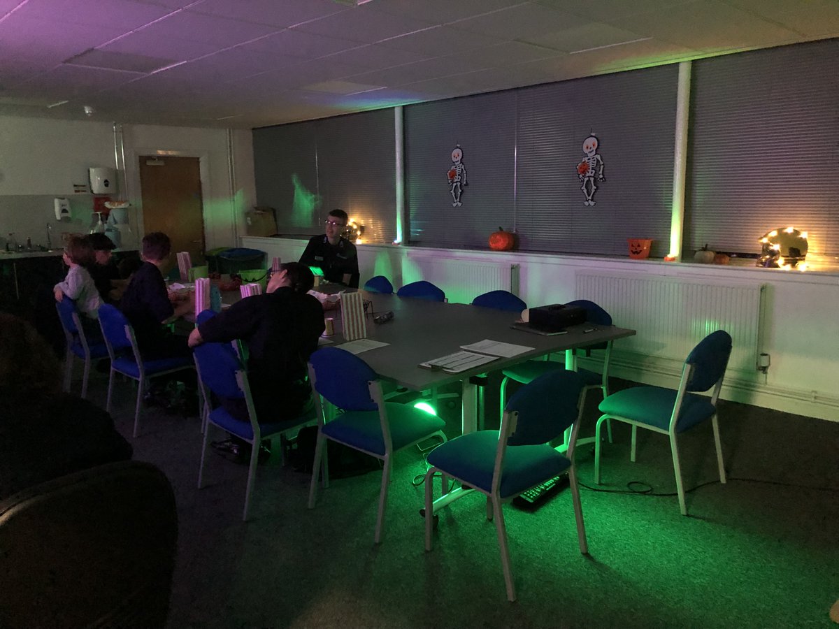 SandbachFS's tweet image. There were spooky goings on at the Station last night for our @CheshFireCadets   @CheshireFire  #Halloween social evening 🎃 Cadets enjoyed games, sweet treats and atmospheric music &amp;amp; lighting 🚒👻