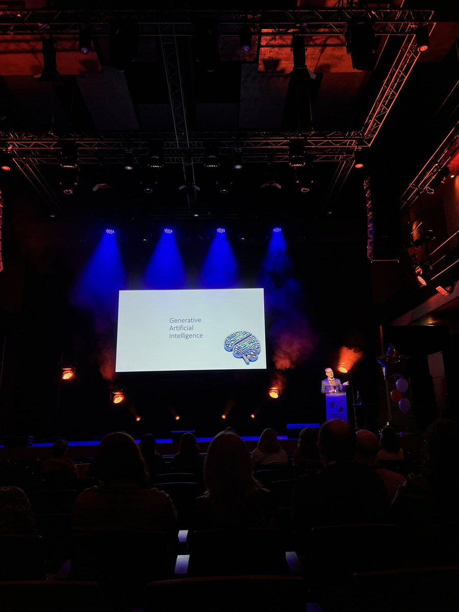MissFeather_'s tweet photo. Interesting start to the day at @sunderlanduni #SunLTcon with @DrLancaster on generative AI in education 🤔 https://t.co/b1u4P9oNHF