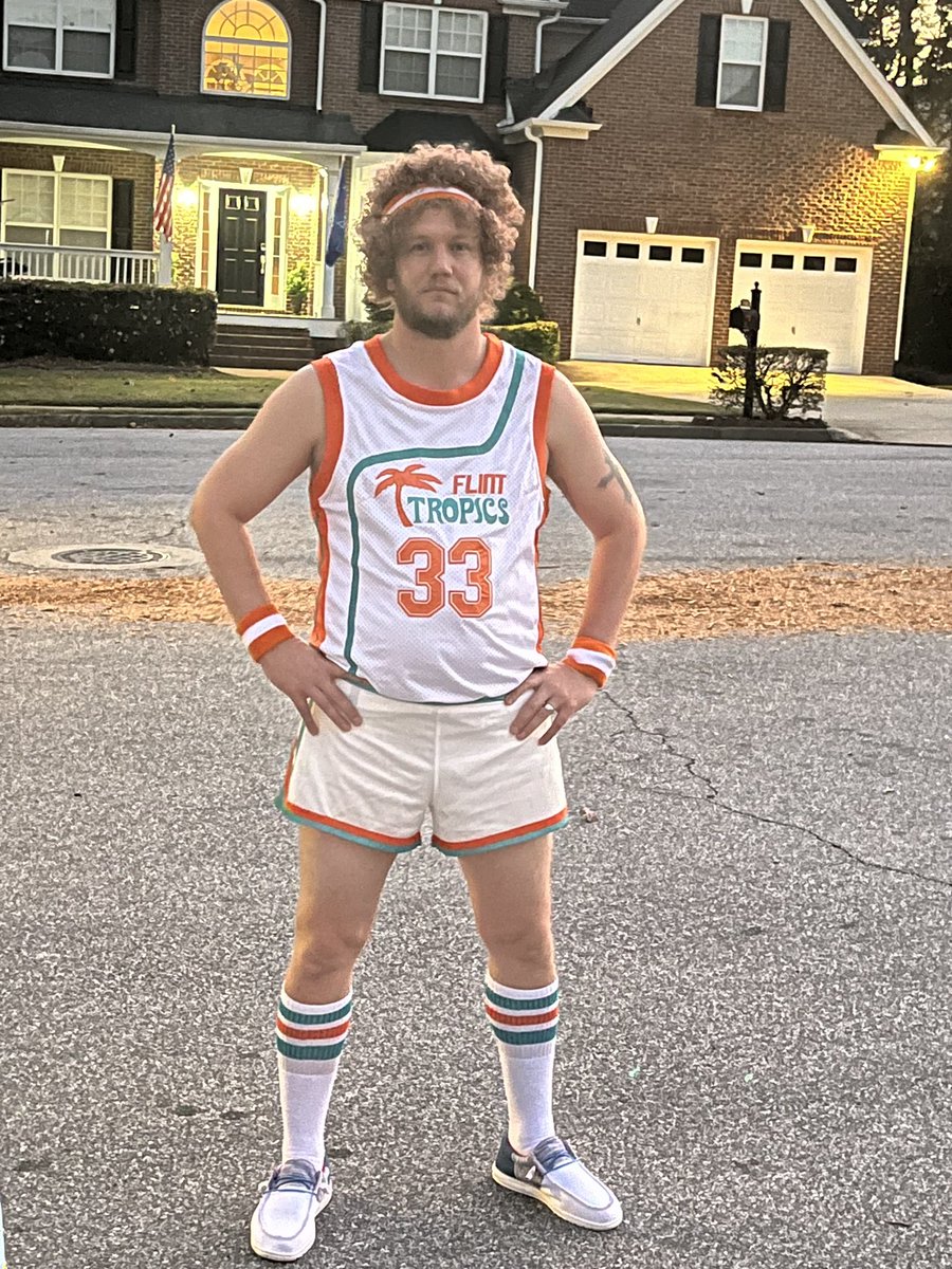 DColwell85's tweet photo. Let’s get #Tropical #JackieMoon https://t.co/QIf3TjVGHI