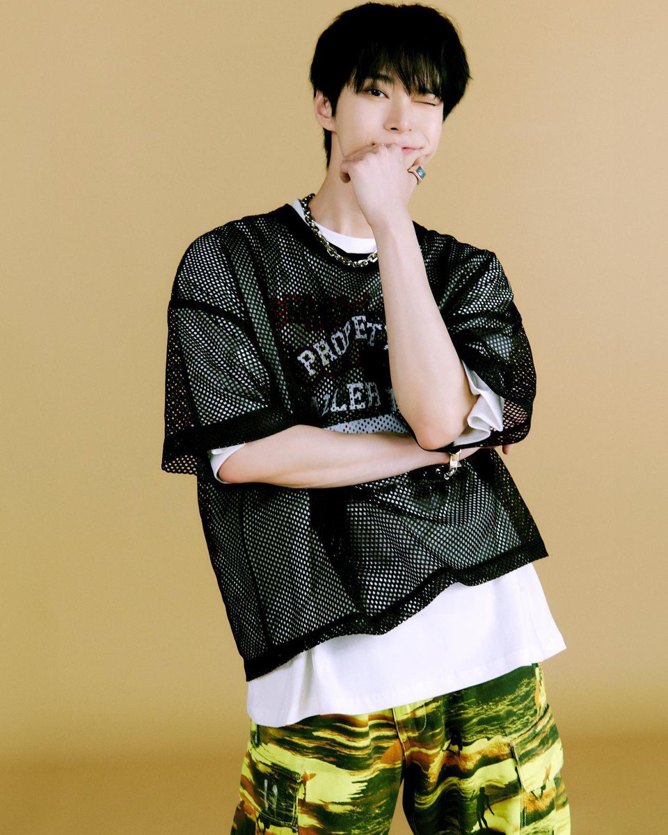 Poii_MinKey's tweet photo. ถามจริงอายุเท่าไรกันอะ ทำไมยิ่งเจอยิ่งเด็กลง งง https://t.co/rCsGAg9Djy