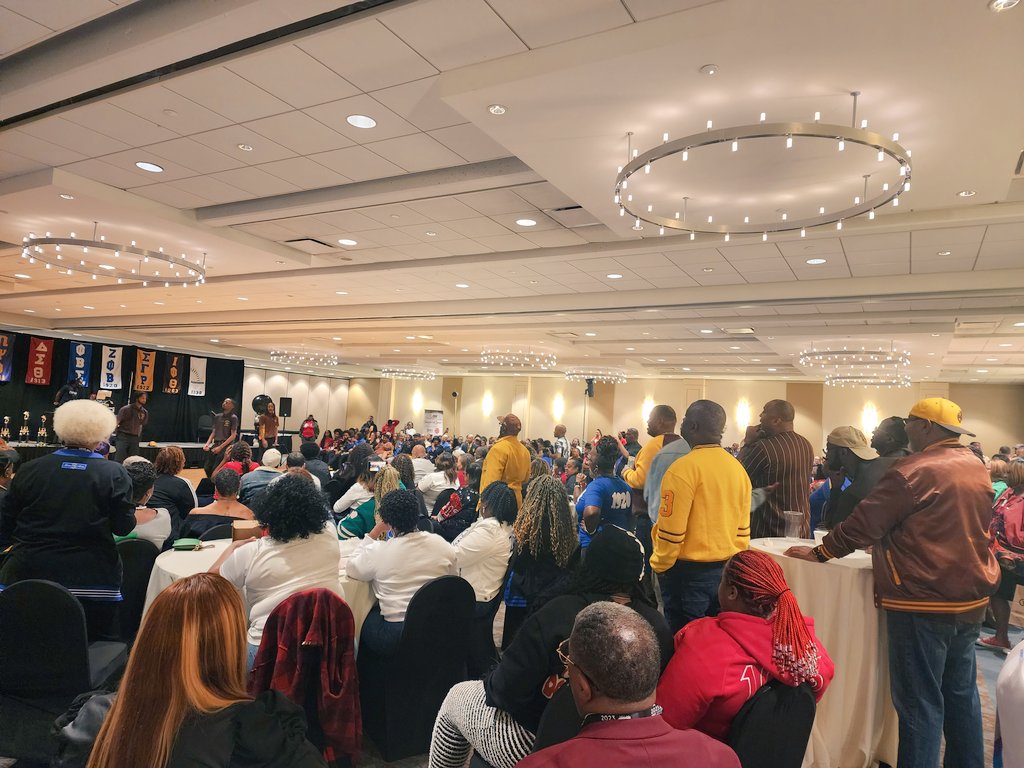 LmarieAsad's tweet image. It was a pleasure to meet Dr. Sean D. Housen, Iota Phi Theta Fraternity Inc., Grand Polaris at @NPHCHQ Leadership Conference as he accepted an award on behalf of his Frat brother Congressman @BobbyLRush. The Iota Men were well represented at #NPHCNLC23!!
#NPHCStrongerTogether💪🏾