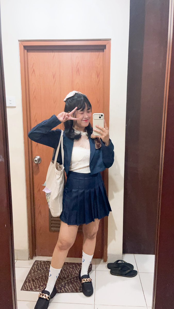 dalgonasho's tweet photo. Heyya guys, see you @ the venue!
kindly say hi and I will give you freebies!

Finally it’s JO1 1st Asia tour: Beyond The Dark in Jakarta TODAY!
see you!

#JO1 #JO1_ASIATOUR #BTDJKT2023 #SelaiSayangJO1 @official_jo1 https://t.co/t1KzK0JJpk