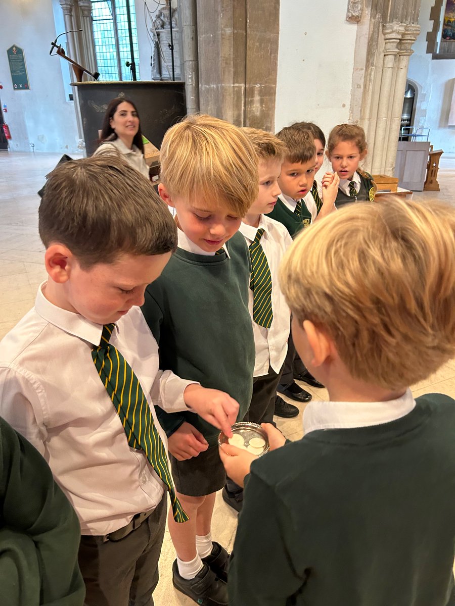 Chelmsford Diocesan Board of Education (@chelmsdioced) on Twitter photo Did you know you can take your school to Chelmsford Cathedral?
Yr 3 pupils from <a href="/FordEndPrimary/">Ford End C of E Primary School</a> recently visited <a href="/CCathedral/">Chelmsford Cathedral</a> and it looks like they had a great time, learning about Baptisms, St Cedd's journey, Communion & Prayer For more information visit t.ly/7a8Dk Did you know you can take your school to Chelmsford Cathedral?
Yr 3 pupils from <a href="/FordEndPrimary/">Ford End C of E Primary School</a> recently visited <a href="/CCathedral/">Chelmsford Cathedral</a> and it looks like they had a great time, learning about Baptisms, St Cedd's journey, Communion & Prayer For more information visit t.ly/7a8Dk