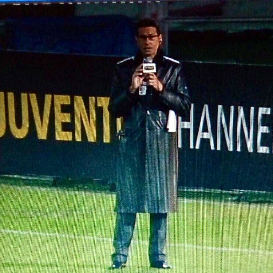 antoniusromano's tweet photo. 🎉Si festeggiano due compleanni oggi!
1️⃣ Novembre 1897 | Juventus
1️⃣ Novembre 2006 | Juventus Channel
🎂 #happybirthday #Juventus #Juventustv https://t.co/AzldocyV3M