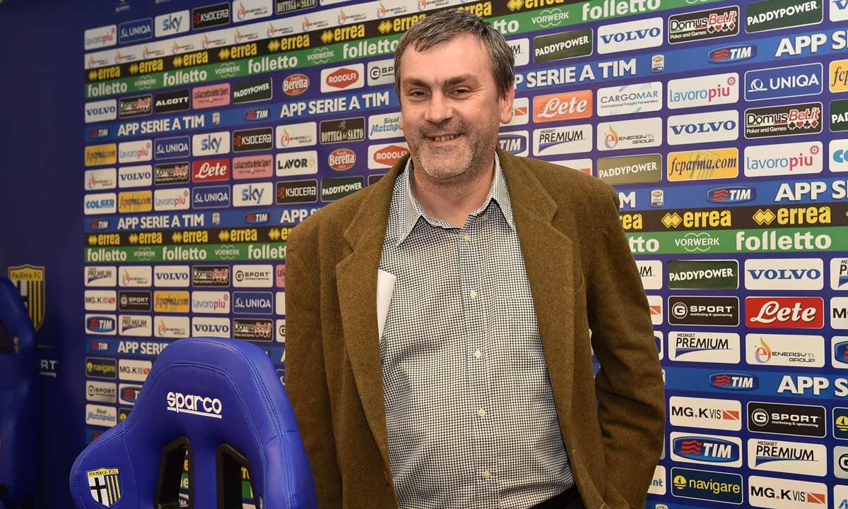 franvanni's tweet photo. “Ai tempi del Parma mi hanno descritto come un delinquente. Si sono attaccati anche alla giacca di mio nonno che indossavo. E dire che per il mio stile casual mi chiamavano Marchionne. Mi hanno assolto da tutto. Ora ho tante idee per ricominciare” 

Ho intervistato Manenti https://t.co/HbZxtUbsww