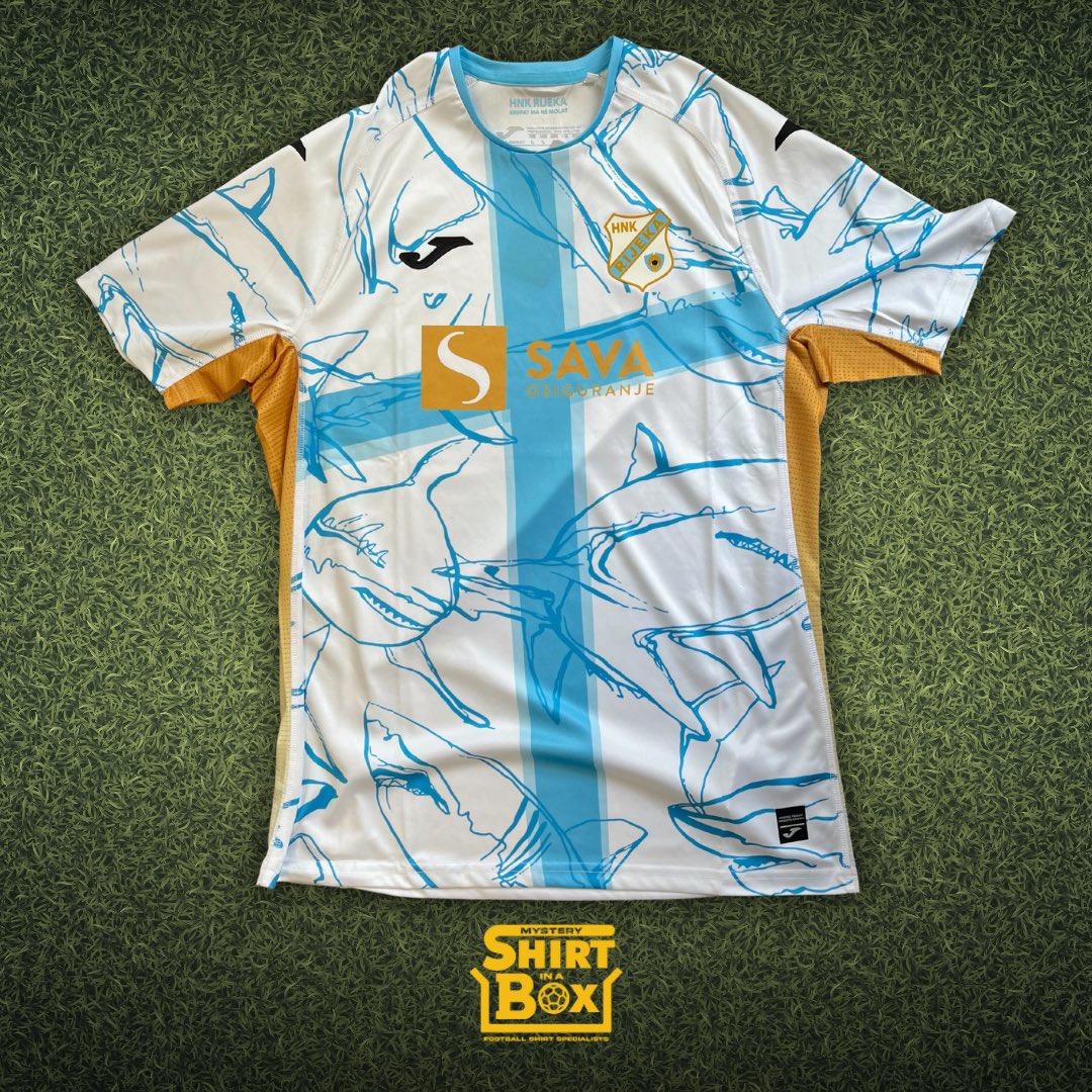 IT’S GIVEAWAY TIME! 👀 

If Rasmus Højlund scores tonight against Newcastle, we’ll giveaway a Mystery Football Box ⚽️

How to enter: 👀

Retweet♻️
Follow us 👋
Comment your size below 👇

Easy as that! Good luck🤝