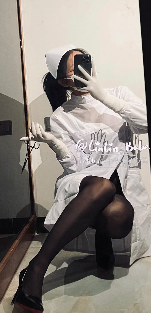 Linlin_Babee's tweet photo. 喜欢护士姐姐吗？#gloves #medicalgloves #latexglove #nurse https://t.co/9jKDpAczzb