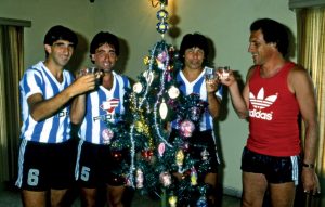 _lanumerouno's tweet image. Feliz cumpleaños @Alfio_Basile!!
Como jugador,  campeón en 1966, Copa Libertadores y del Mundo en 1967. Como DT, ascenso en 1985, Supercopa e Interamericana 1988, semifinalista Libertadores 1997. 
Un pedazo de.nuestra historia. 
Muchas gracias toda la vida!!
#Basile #Racing