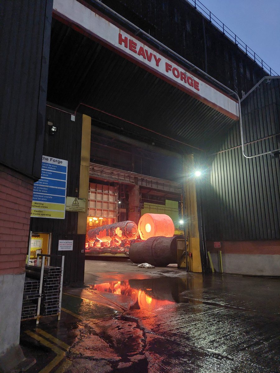 The UK Summer ended last Sunday as the clocks went back for another year. So, we were even more pleased to see the early morning glow from our #Forge building to light up this morning.

#Steel #NationalEngineeringDay
