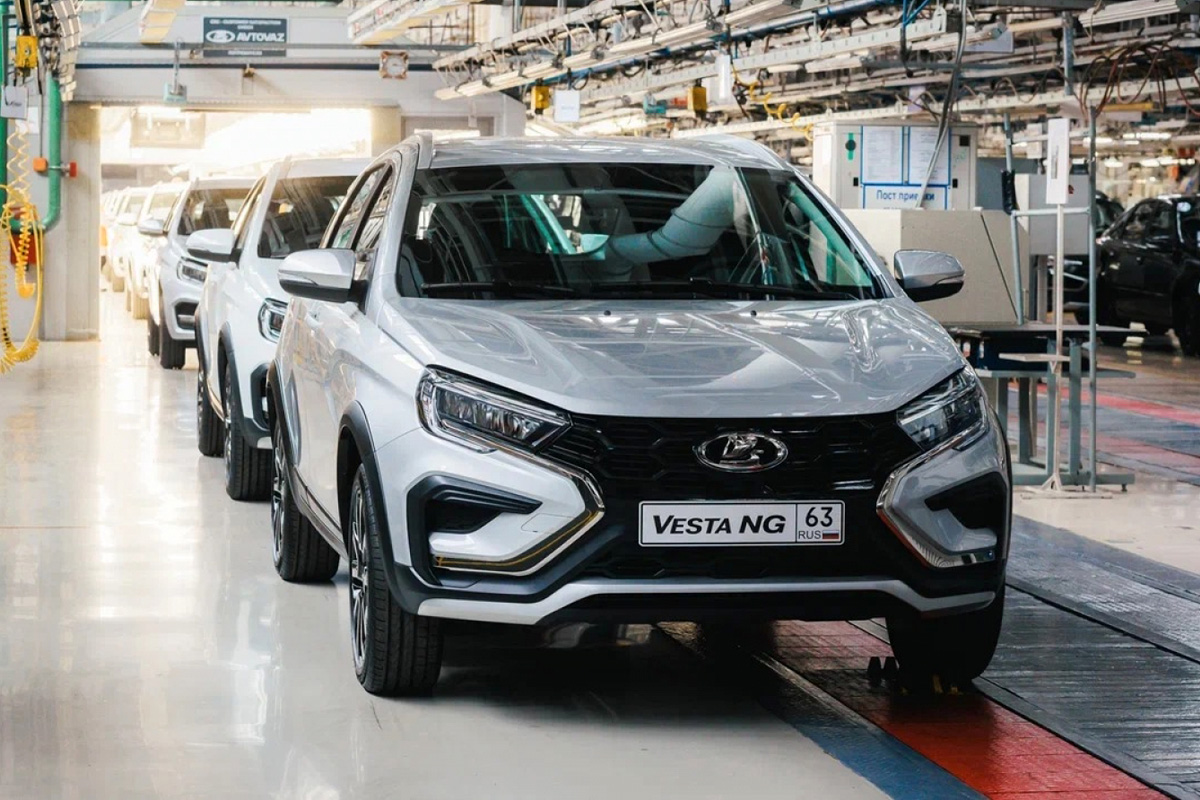 AutoreviewRu's tweet image. Лада Веста SW и SW Cross: снова с 16-клапанным мотором.
autoreview.ru/news/lada-vest…
#Lada #Vesta