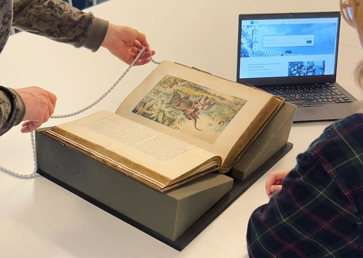 School of Humanities | University of Nottingham tweet media