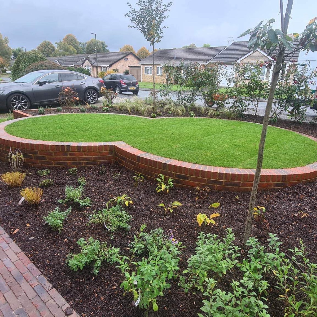 My_GardenDesign's tweet photo. Great work by G W Landscapes. Scroll for the 'before' pics.

Layout and planting plan by My Garden Design. If your clients crave this kind of transformation, you know where we are.

#landscaping #onlinegardendesign https://t.co/WL27Pe8Hui