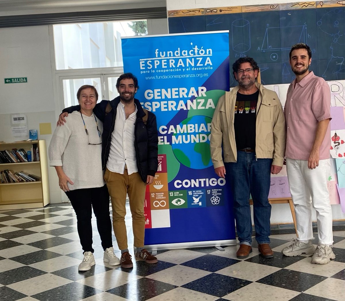 Fundación Esperanza tweet media