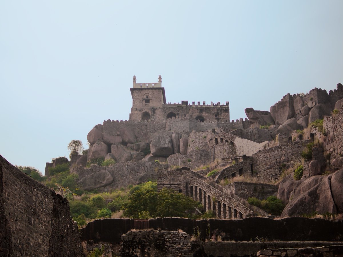 able_hq's tweet image. Roaming through the echoes of history at Golkonda Fort! Our team was immersed in the stories of this iconic landmark, from majestic ramparts to the spectacular Sound & Light show. An office outing that blended adventure, history, & team spirit. 
#GolkondaFort #TeamFun #History