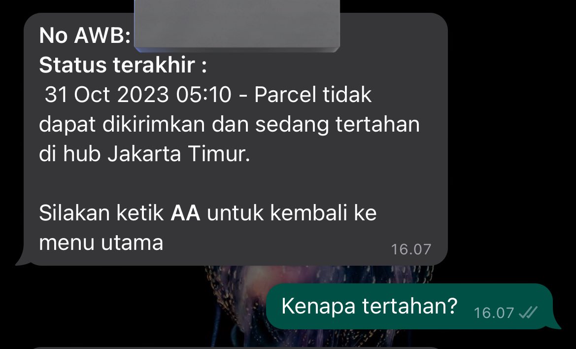 Bernacleboyyyy's tweet photo. Hadeh anteraja kacau, sesama JKT dikirim dari hari jumat sampai sekarang kaga sampai sampai, kenapa seller pilih pingeriman anteraja😩 https://t.co/C9vXjq7KDQ