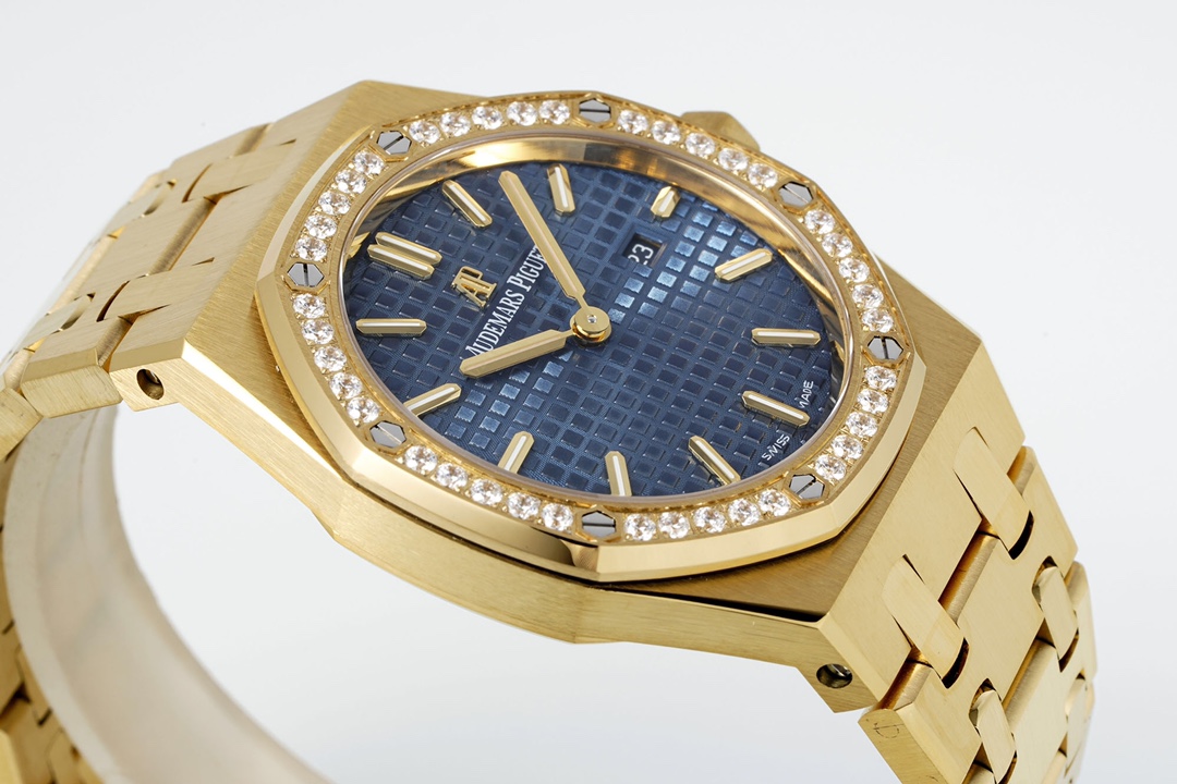 ModernTimeWatch's tweet image. AUDEMARS PIGUET 67651OR 33MM Women