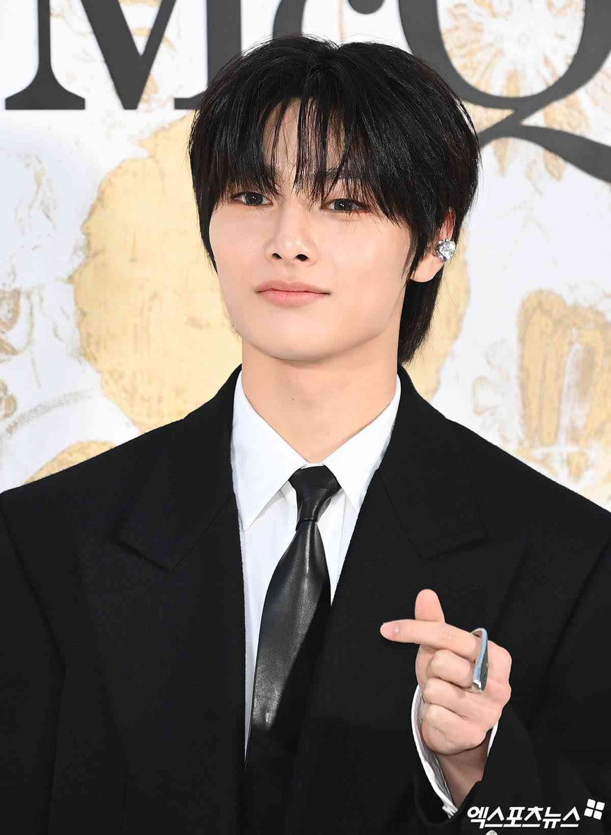 kbgcharts's tweet photo. #I_N of #StrayKids at Alexander McQueen event today https://t.co/YfzqNUszIf