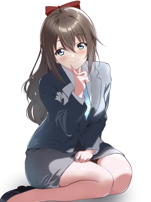 スーツ姿のしずくさん「ふふ、見えちゃいました…?」 