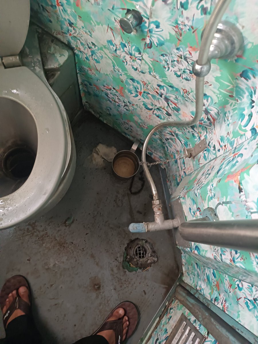 ncccadet's tweet photo. 15658 Bharamputra mail PNR NO-6627391521,COACH H1 B.
The Ac is not working.The bathroom and toilet of the coach is not properly washed/cleaned. This doesn't even feel like AC 1st class, I am dissatisfied.
@RailMinIndia 
@AshwiniVaishnaw 
@RailMadad https://t.co/rXVbJgGbrE