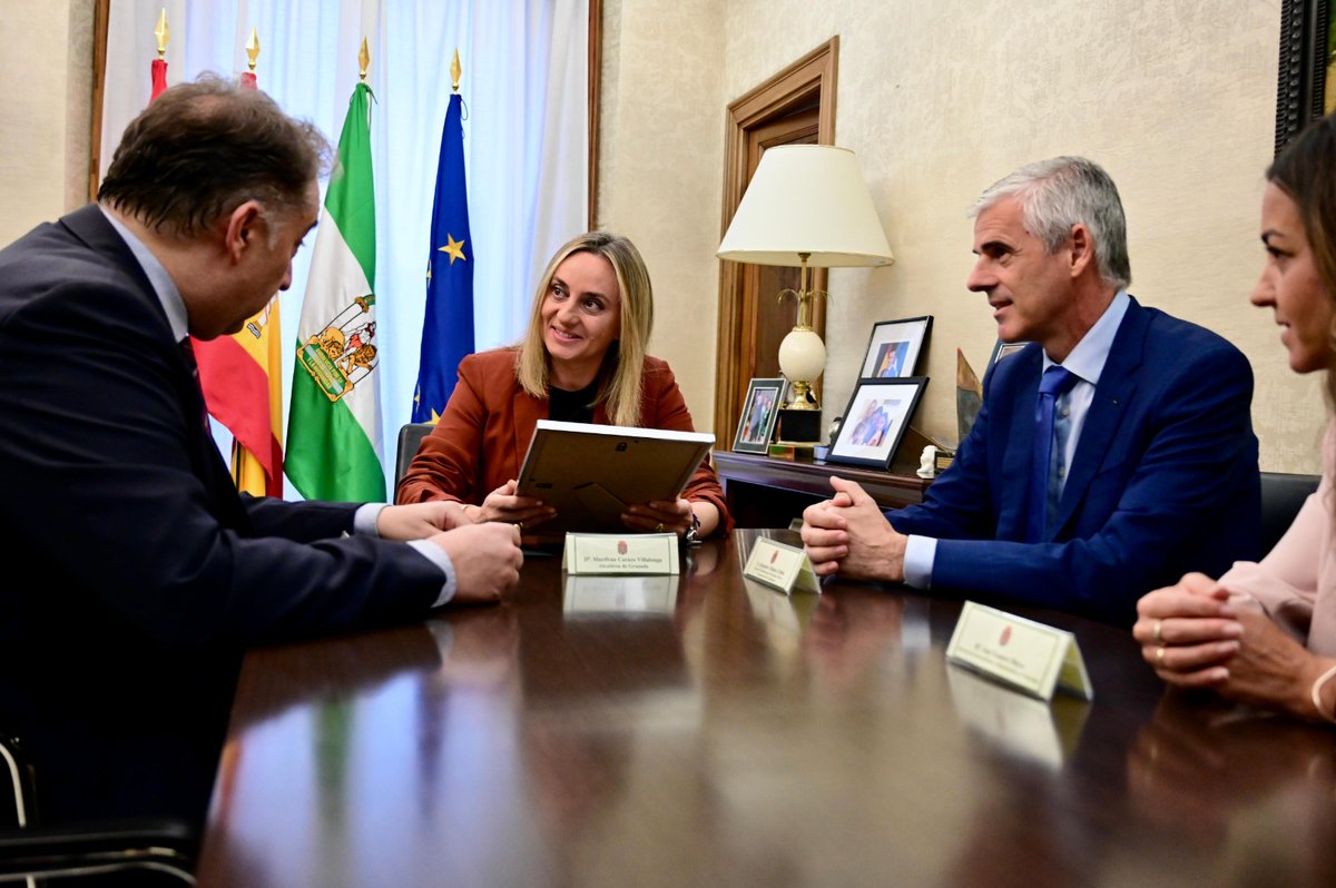 La empresa granadina de agua <a href="/Emasagra/">Emasagra</a> ha recibido un Premio de <a href="/expansioncom/">expansioncom</a> por el proyecto de generación de energía renovable y reducción de emisiones de CO2, por su apuesta por la descarbonización

Enhorabuena y gracias por trabajar de la mano por una #Granada más sostenible